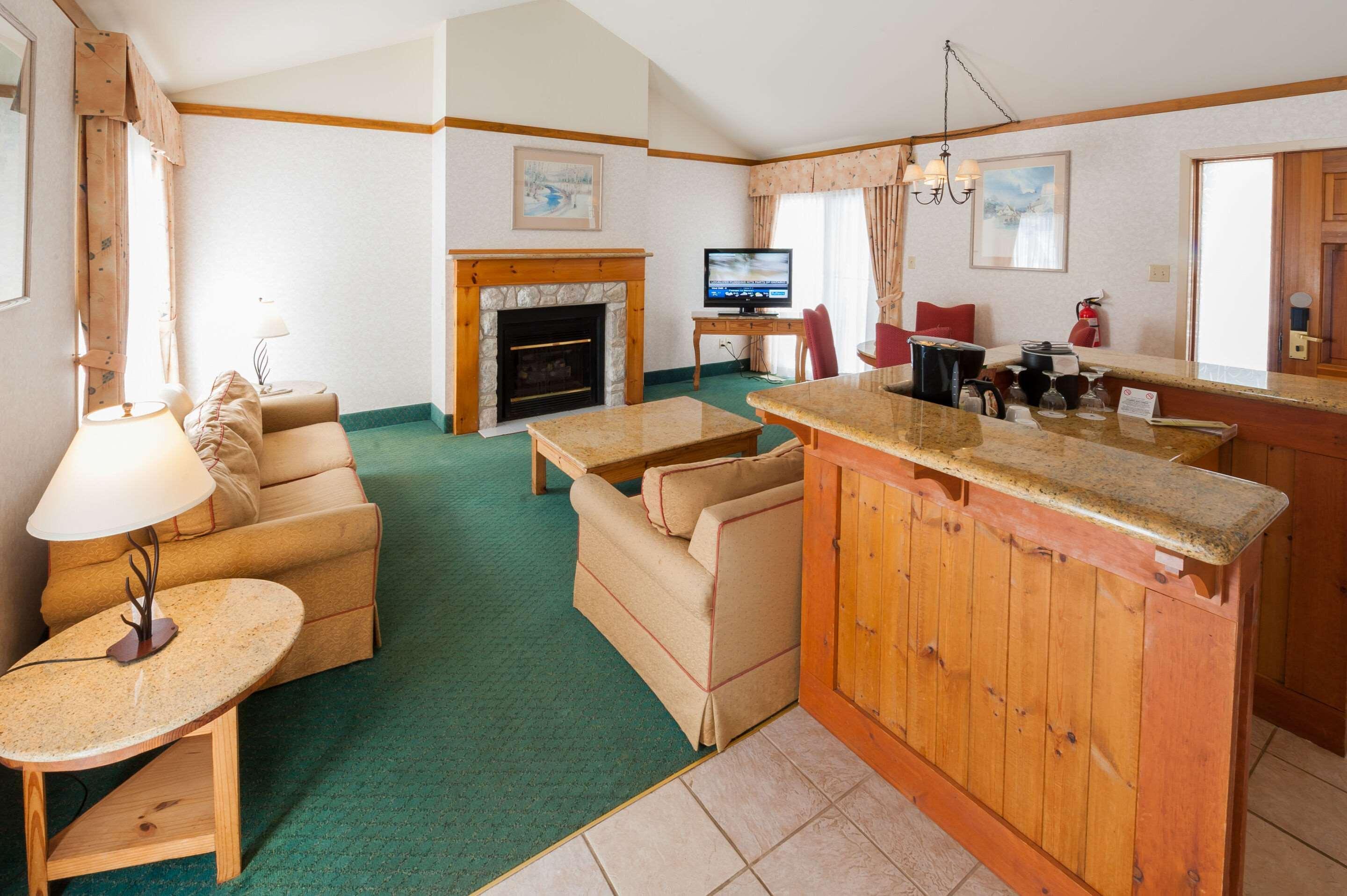 Pinestone Resort, Conference Centre, Spa & Golf Course Haliburton Luaran gambar